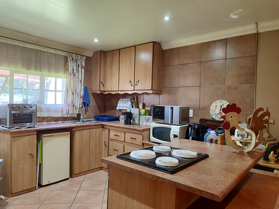 5 Bedroom Property for Sale in Songloed North West